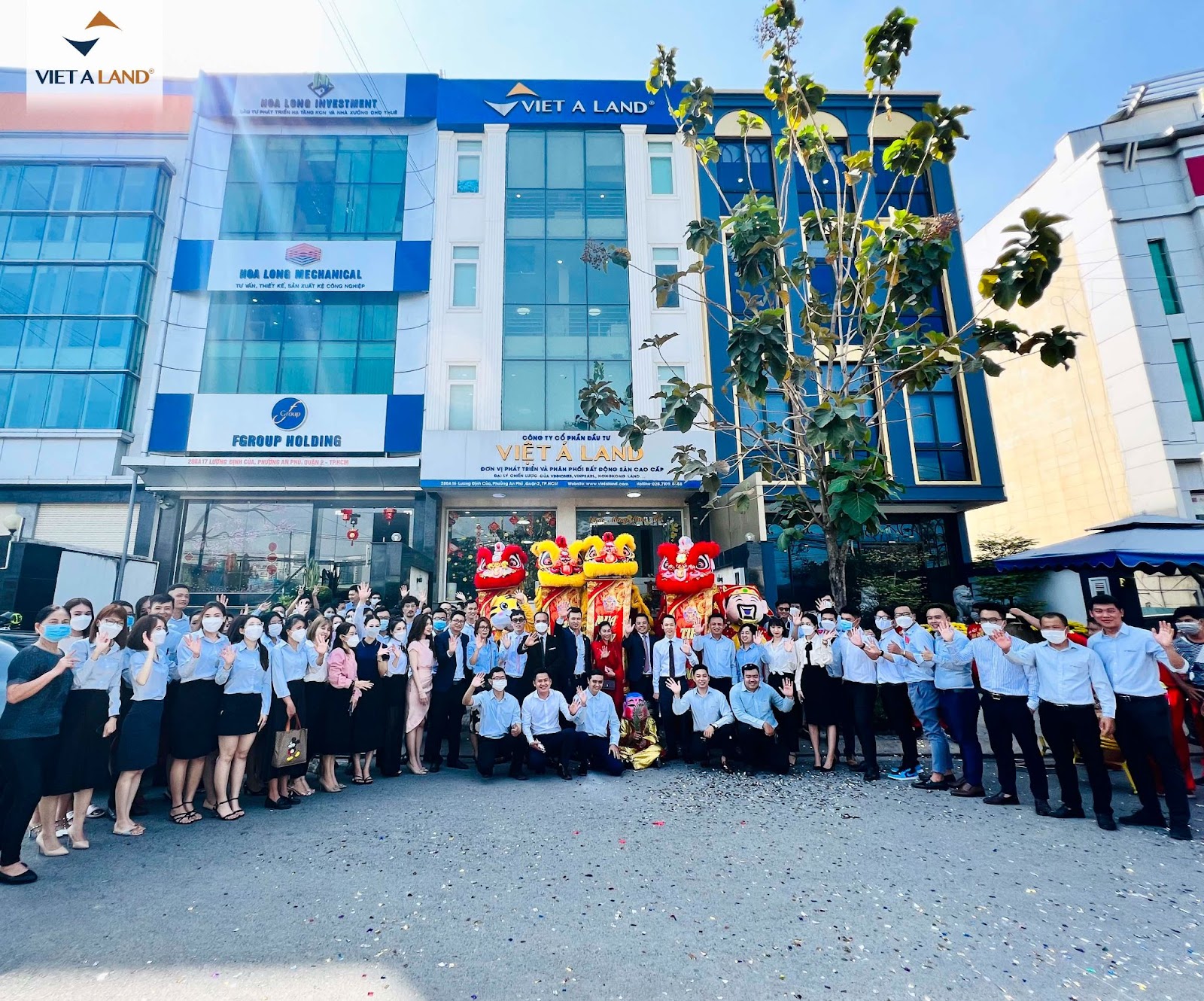 Toàn thể cán bộ nhân viên Việt Á Land tại trụ sở chính 280A16 Lương Định Của Phường An Phú, TP.Thủ Đức.