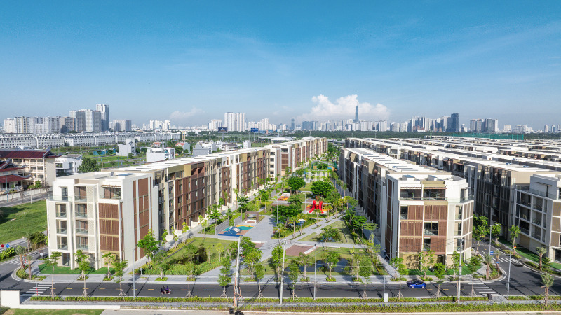 Làn sóng nhập cư và tiềm năng phát triển Làn sóng nhập cư và tiềm năng phát triển