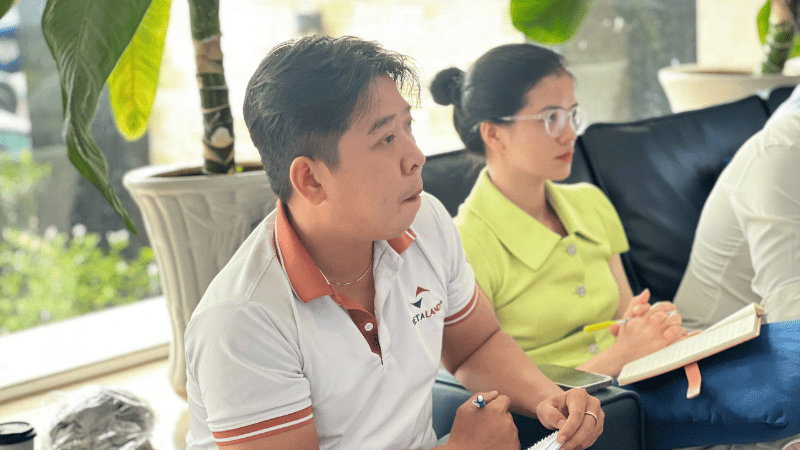 Lắng nghe chủ động cập nhật kiến thức cùng La Pura Lắng nghe chủ động cập nhật kiến thức cùng La Pura