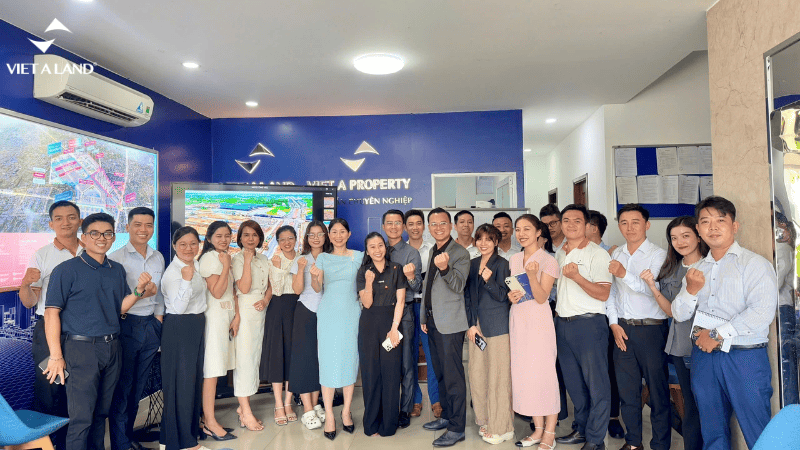 Check-in cùng đại diện Chủ đầu tư Vinhomes - Dự án Vinhomes Green City