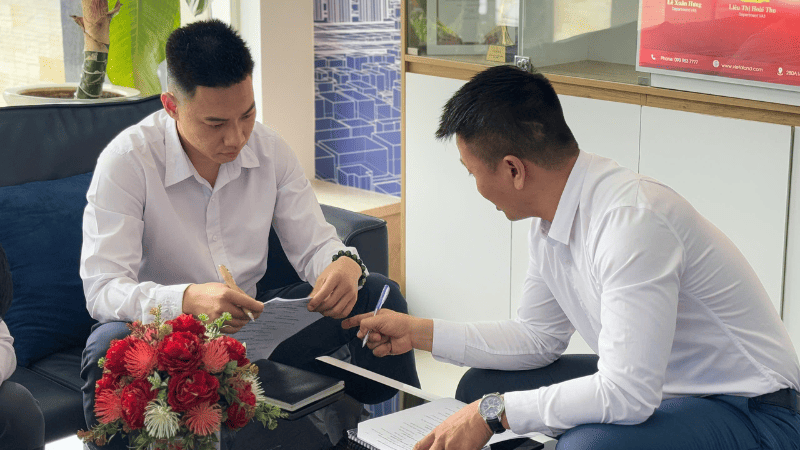 Các Chuyên viên Kinh Doanh Việt Á thi lý thuyết Master Key Các Chuyên viên Kinh Doanh Việt Á thi lý thuyết Master Key