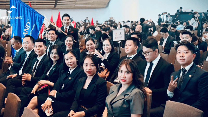 Đội ngũ Kinh Doanh Việt Á tại sự kiện Đội ngũ Kinh Doanh Việt Á tại sự kiện