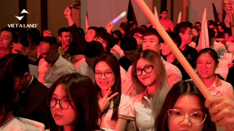 Việt Á Land - Đại lý phân phối chính thức Dự án The Opus One Việt Á Land - Đại lý phân phối chính thức Dự án The Opus One