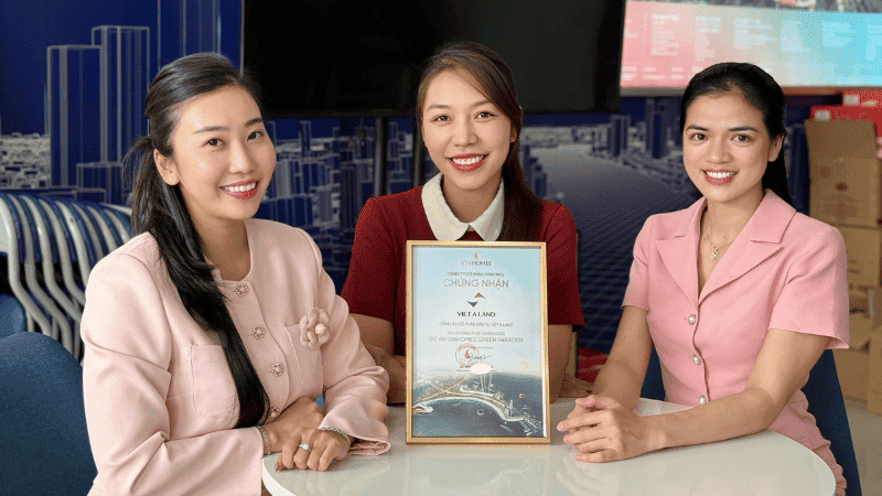 Đội ngũ chuyên viên Kinh doanh Việt Á Land