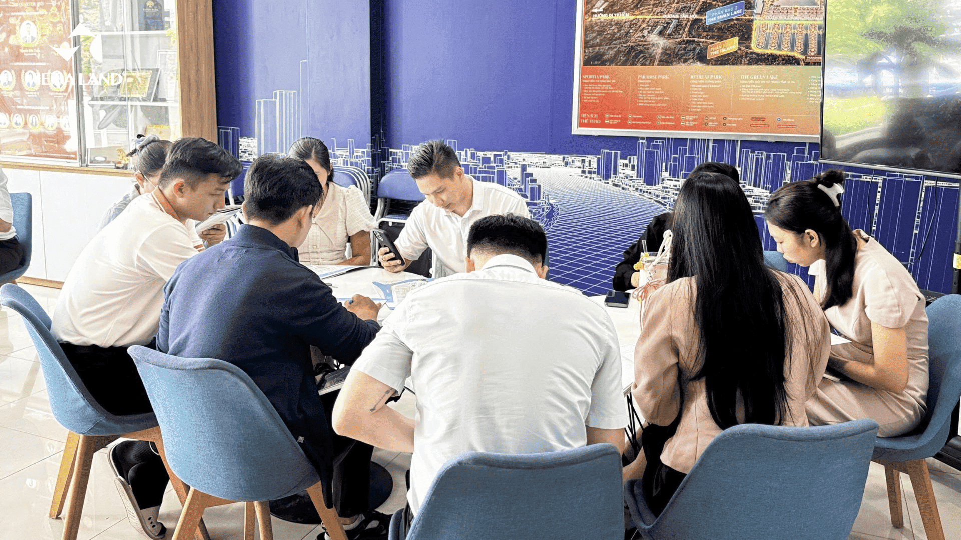 Họp Core-team dự án Gladia by The Waters