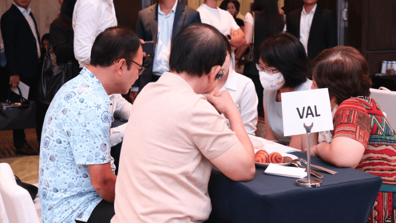 Các khách hàng của Việt Á Land tại sự kiện booking Vinhomes Green Paradise Các khách hàng của Việt Á Land tại sự kiện booking Vinhomes Green Paradise