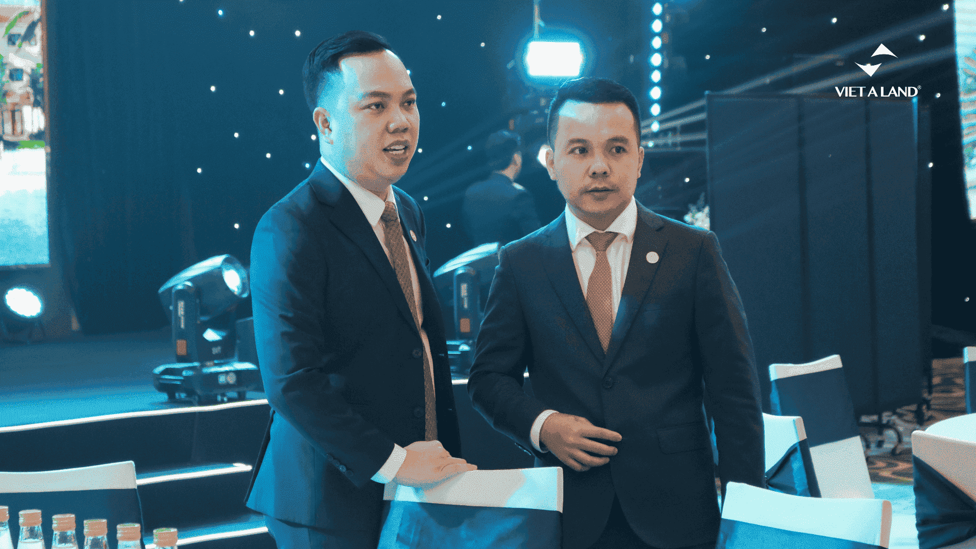 Ban Lãnh Đạo Việt Á Land tại sự kiện Vinhomes Green Paradise