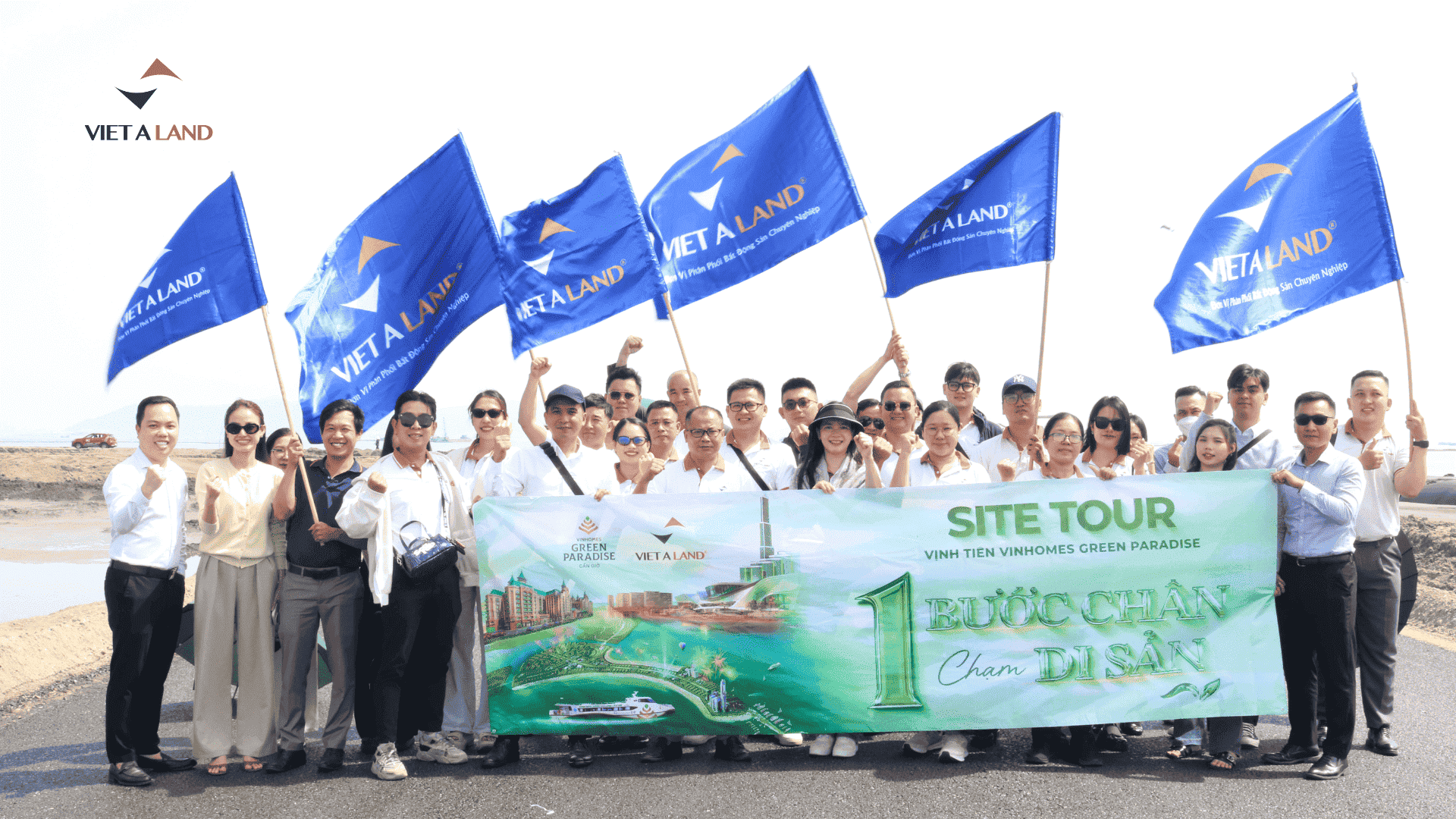 Việt Á Land tham dự sitetour Vinhomes Green Paradise - Cần Giờ