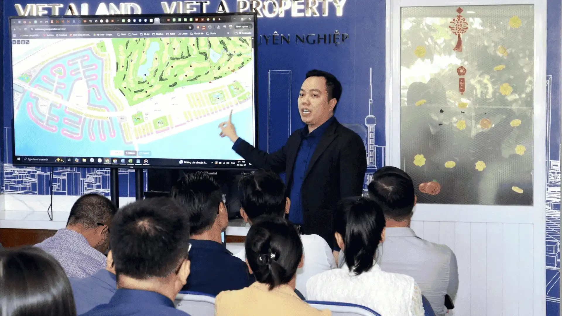 VIỆT Á LAND | ĐÀO TẠO VINHOMES GREEN PARADISE 1 Ban Lãnh Đạo trực tiếp đào tạo chuyên sâu dự án Vinhomes Green Paradise