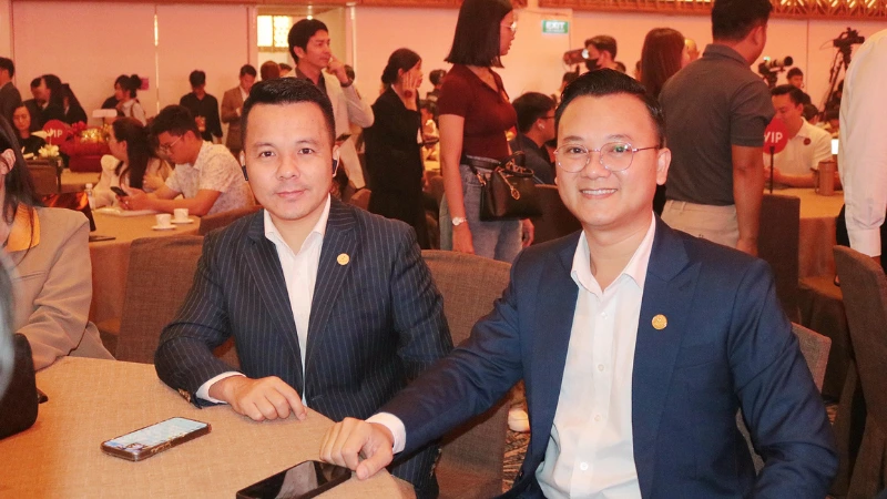 Lãnh Đạo Việt Á Land tham dự sự kiện Lusso D'Arte